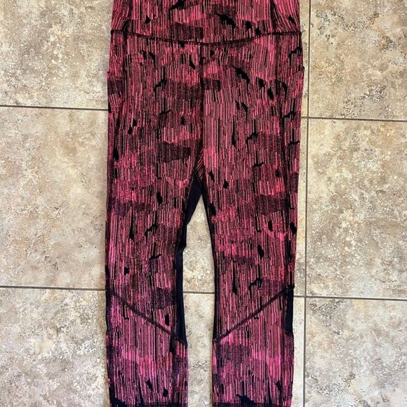 Lululemon Pace Rival Crop (19") Down Pour Electric Coral Black / Black. - Picture 1 of 3